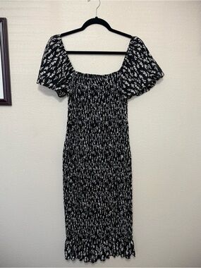 Trixxi Black and White Smocked Midi Dress with Puff Sleeves